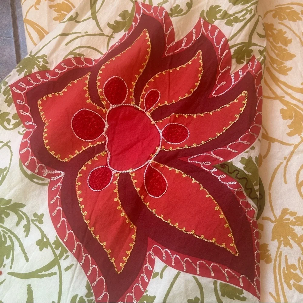 PIER 1 IMPORTS Boho Curtain Panels Set of 2 Light Filtering Floral Embroidered - Picture 9 of 10